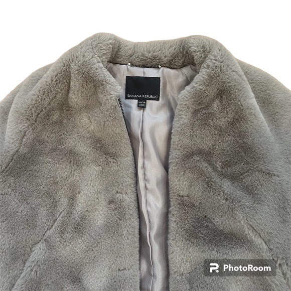 Banana Republic Faux Fur Bomber Jacket - Picture 9 of 9